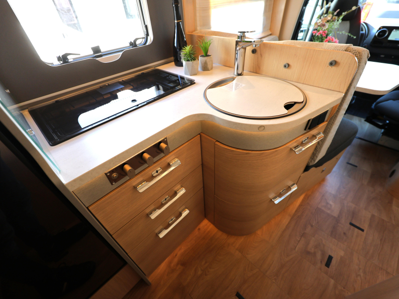 Hymer BMC-T WhiteLine 600 Lithium/Omvormer/Solar  foto: 9