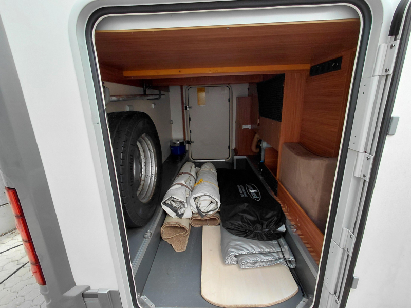 Adria Sport 572 SL ENKELE BEDDEN LPG  foto: 13