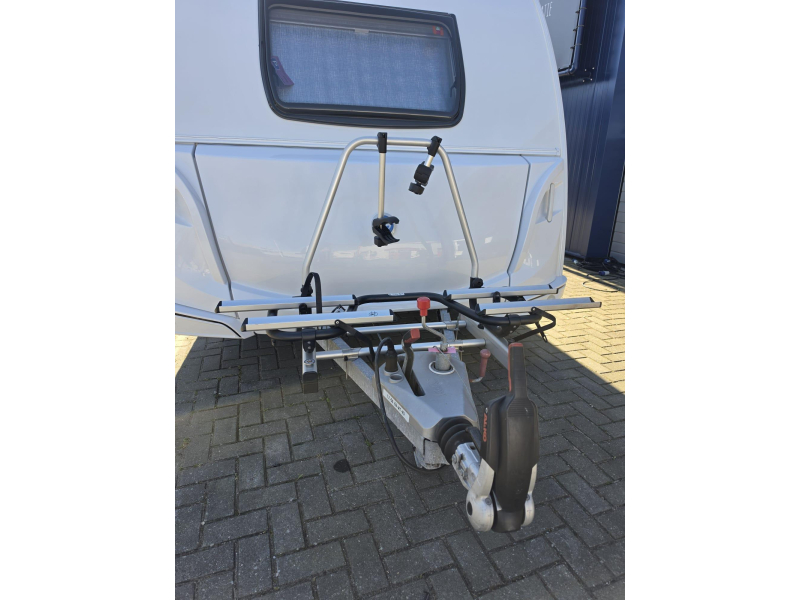 Knaus Sport 420 QD luifel fietsdrager Oven .  foto: 17