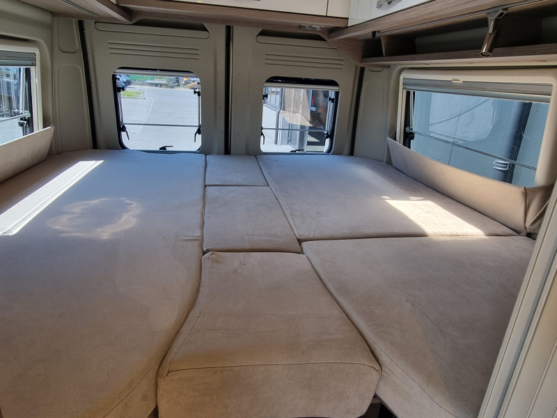 P&ouml;ssl Roadcruiser 640 Top condition, low mileage photo: 2