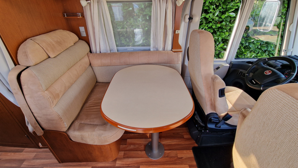 Hymer B 578 photo : 4