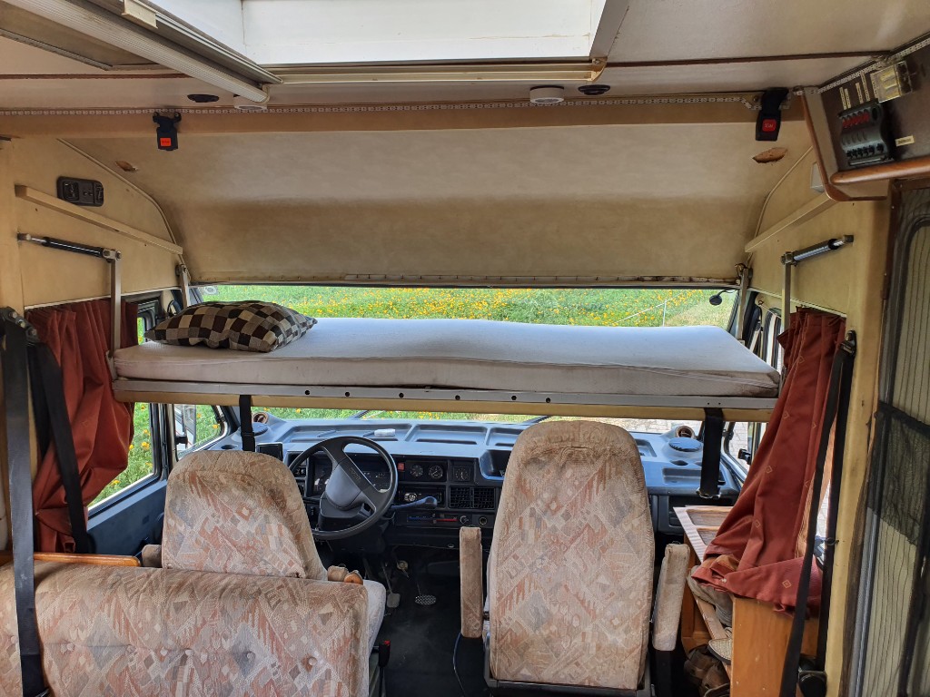 LMC Liberty 6500 Fiat 290 2.5 Turbo Diesel | Fixer-upper photo: 3
