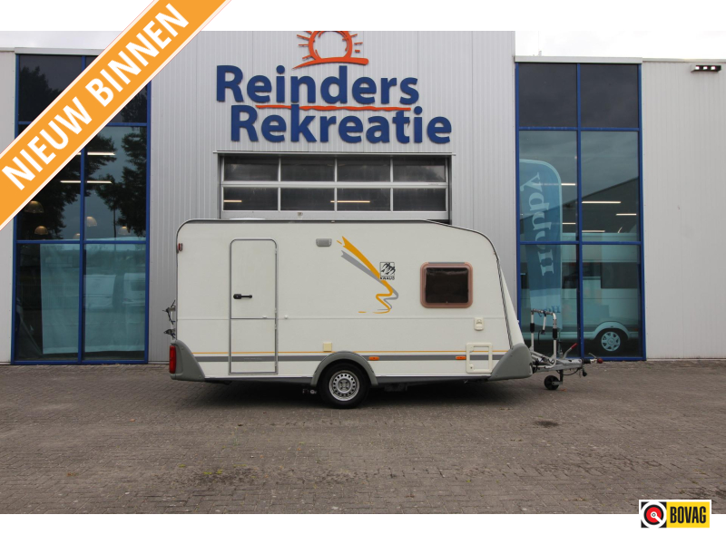 Knaus Sudwind 400 TS Mover, Voortent,