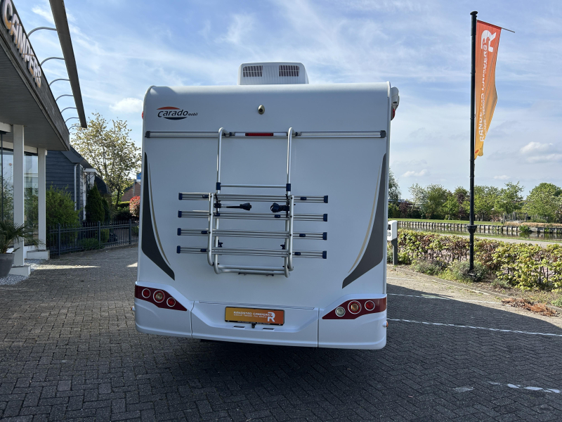 Hymer Carado ENKELE BEDDEN + HEFBED  foto: 2