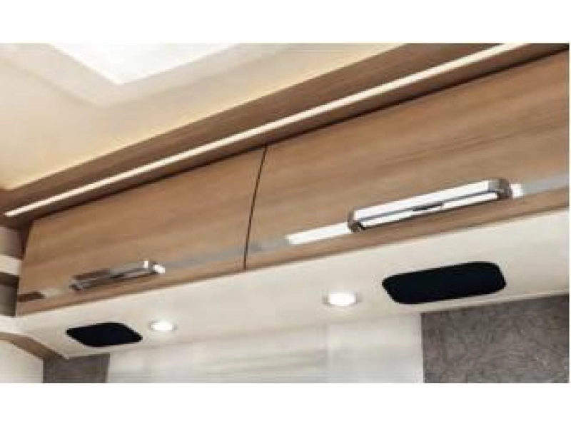 Malibu Diversity GT Skyview 600 DB K Transverse bed photo: 10