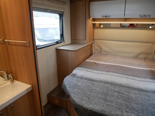 ROLLER Team Auto-Roller 265 TI, Cama Queen, Cama abatible, &iexcl;&iexcl;Garaje XXL!! foto: 16