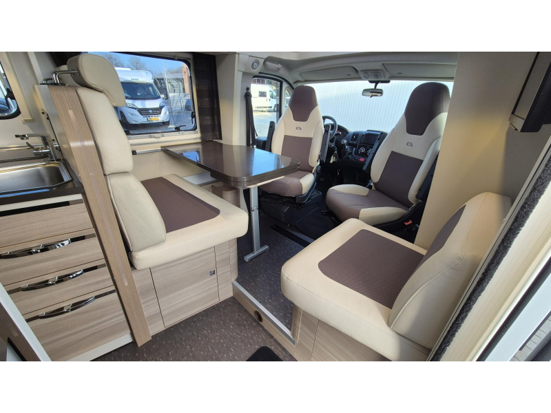 Adria S690SC Queensbed / topstaat!  foto: 6