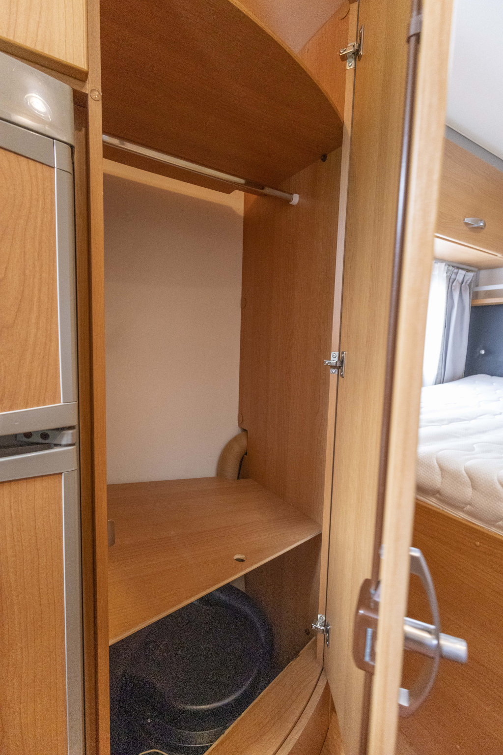 KNAUS Sun Liner 655 LG photo: 25