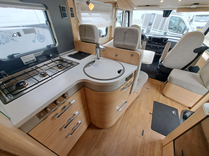 Hymer B-MCI 680  foto: 6