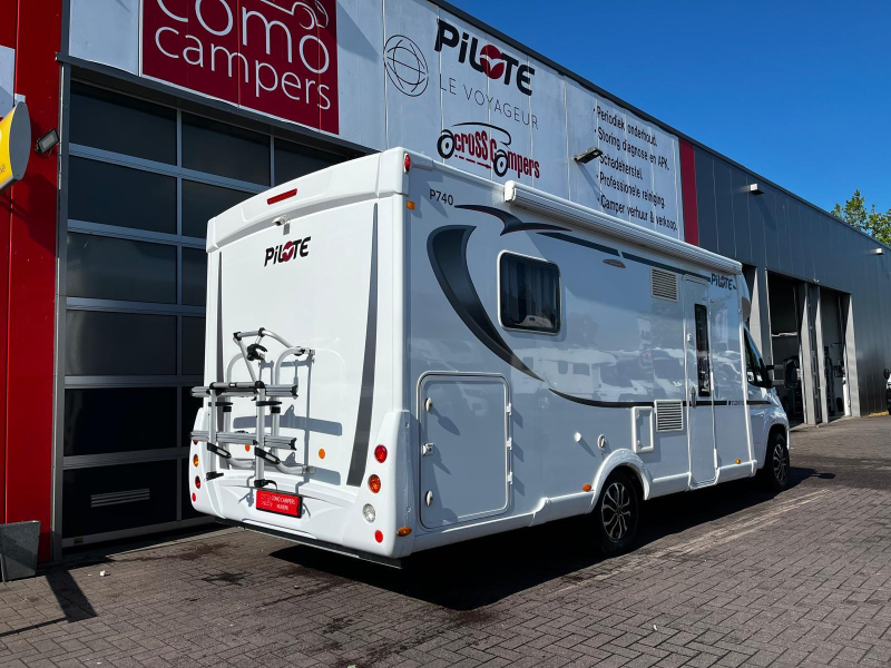 Pilote P 740 C Queensbed, autocaravana foto: 2