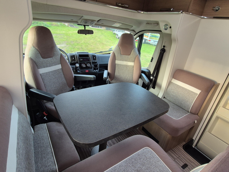 Malibu Compact AUTOMAAT 130PK 1e eig NW  foto: 8