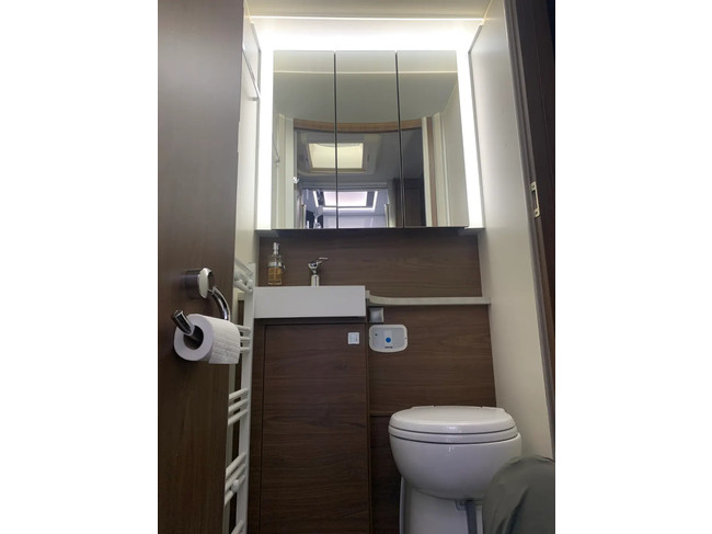 Frankia F-Line Titan 840 QD Fiat 160 PK automaat foto: 6