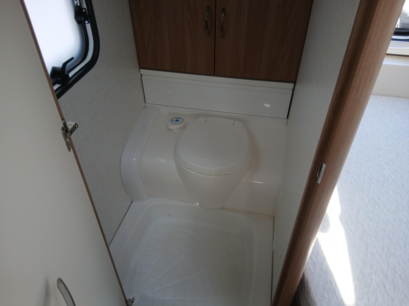 Hobby De Luxe 460 UFE  foto: 10