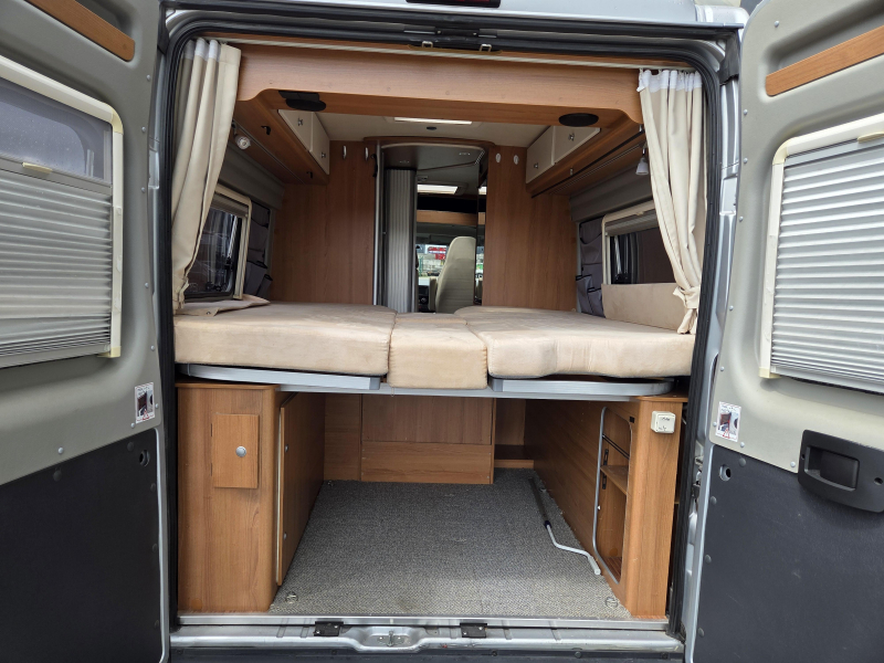 LMC Tourer 64 pössl Automaat Lengtebed  foto: 14