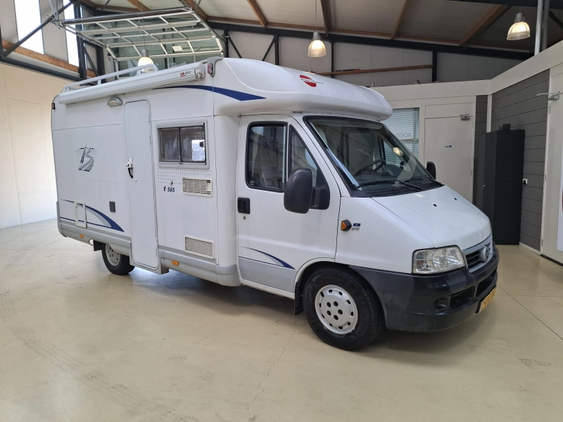 B&uuml;rstner Harmony 585 T 2.3JTD 110Pk 2x Airco photo: 1