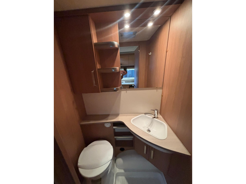 Knaus Sport 460 UE mover, toldo, avance foto: 14