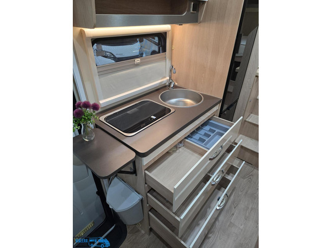 RAPIDO PLA Siena 385 * 5-PERS* topstaat* Lengtebedden foto: 14