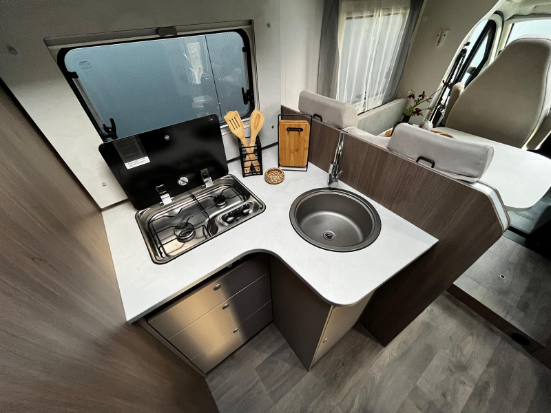 Carado T 447 - met TV + Schotel  foto: 11