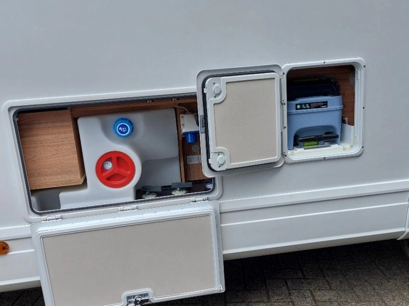 Weinsberg CaraLoft 650 ME 9-Gang-Automatik! Foto: 11