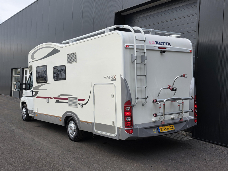 Adria Matrix M 680 SP 5 Gordeplaatsen!  foto: 4