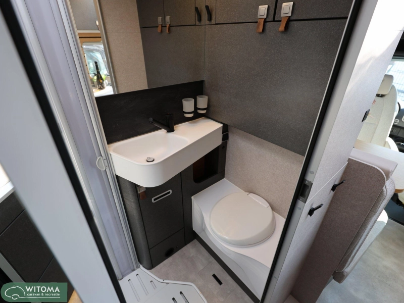 Hymer ML-T 580 4X4 1e eigenaar | BOMVOL!  foto: 15