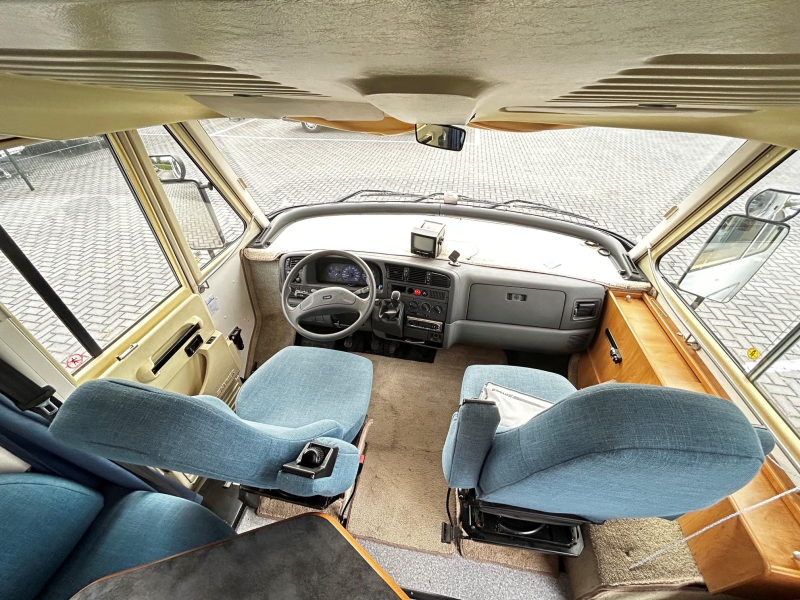 Hymer B524 Panel solar portabicicletas foto: 8