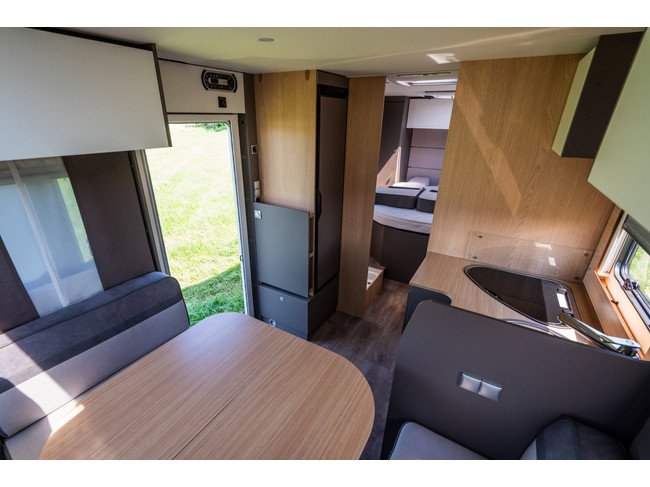 LMC Tourer Lift H 720 Half Integraal | Cruise control | Luifel | Achteruitrij camera | Douche |Toilet |4 Slaapplaatsen | foto: 3