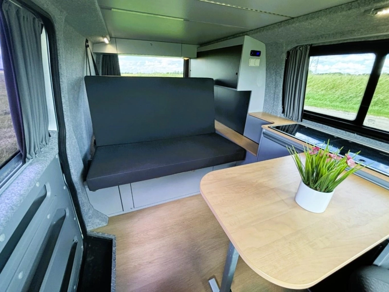 Volkswagen T5  foto: 8