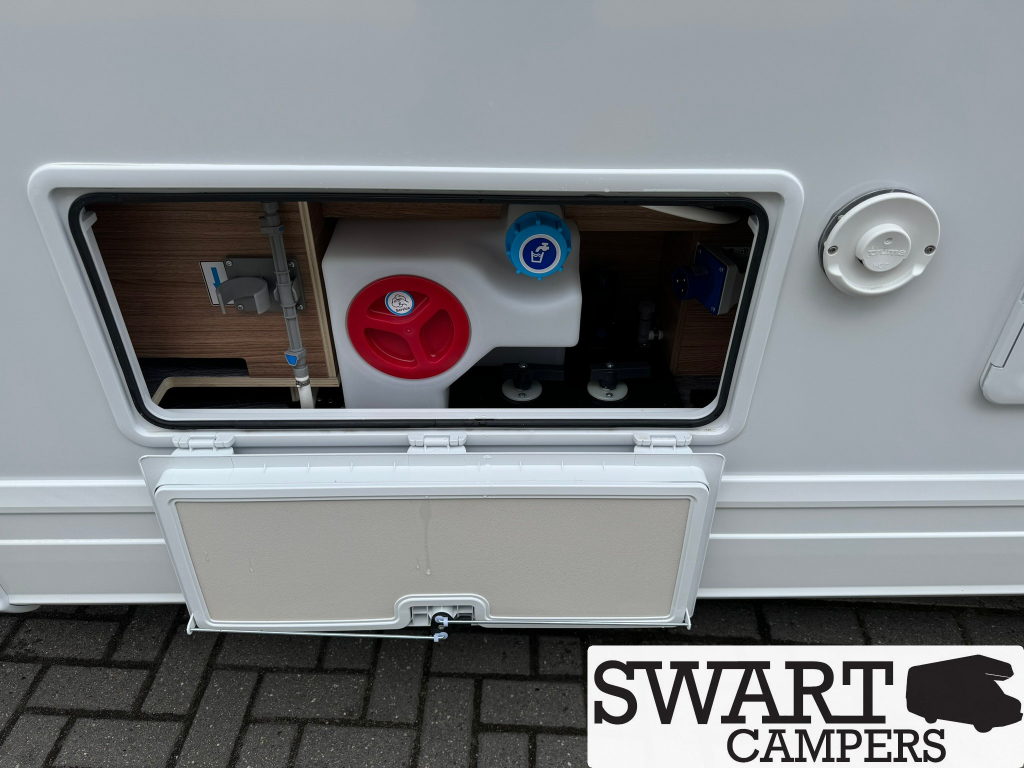 Weinsberg CaraLoft Ford 650 MEG, 155 hp automatic Single beds photo: 22