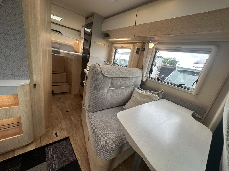 Hymer B 600 Mercedes Automaat ALKO  foto: 5