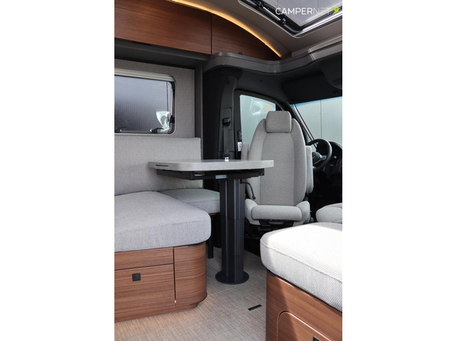Hymer BMC-T 600 170pk Automaat | Lithium | Dieselverwarming | Lengtebedden | Uitrustingslijn Premium | Omvormer | SLC Chassis | Stoelv foto: 6