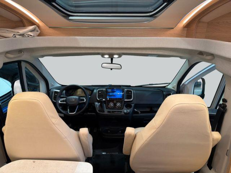 LMC Cruiser V 646 G 70jr Jubileum-Autom-NAVI  foto: 7