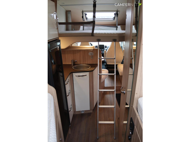 Bürstner Ixeo Time 726 G 165pk | 5e zitplaats | Zonnepanelen | Hefbed | Achteruitrijcamera| Thule lift fietsendrager | Lengtebedden | Bea foto: 21
