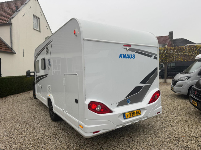 Knaus Live TI 700 MEG- L&auml;ngsbetten Black Edition Foto: 1