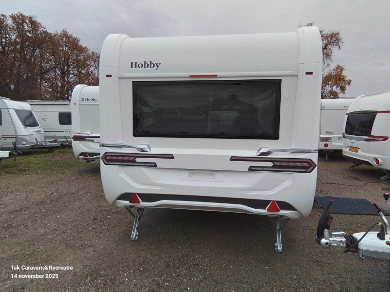 Hobby Excellent 560 CFE Modelo 2026 Gran Asiento en C foto: 2