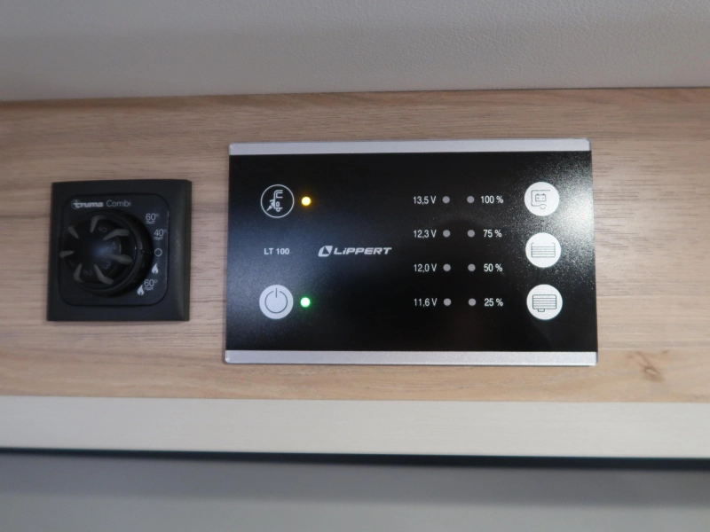 Dethleffs Globetrail 640 ES 95 Years AUTOMAAT  foto: 13