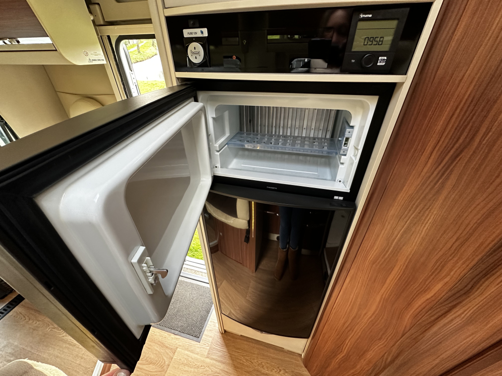 Adria Matrix M 670SL photo: 6