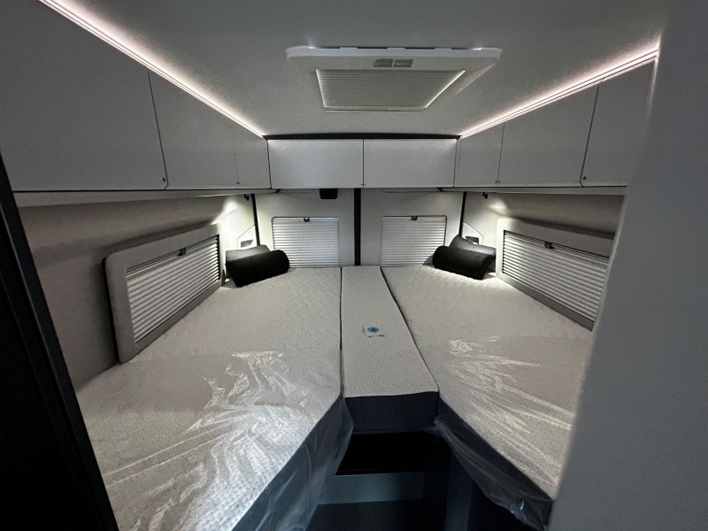 Adria Twin Supreme 640 SLB Bekleding Leer  foto: 15