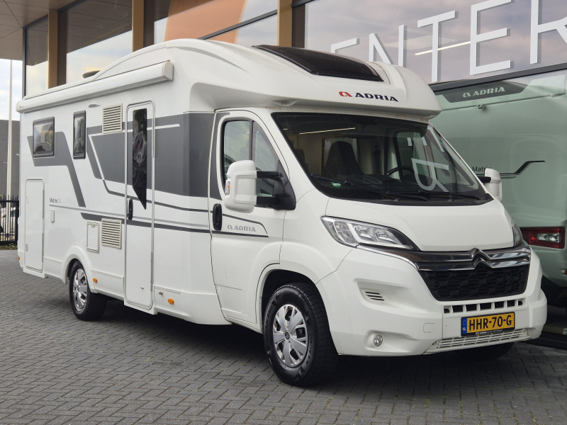 Adria Matrix M 670 SL 160 PS L&auml;ngsbetten Foto: 6