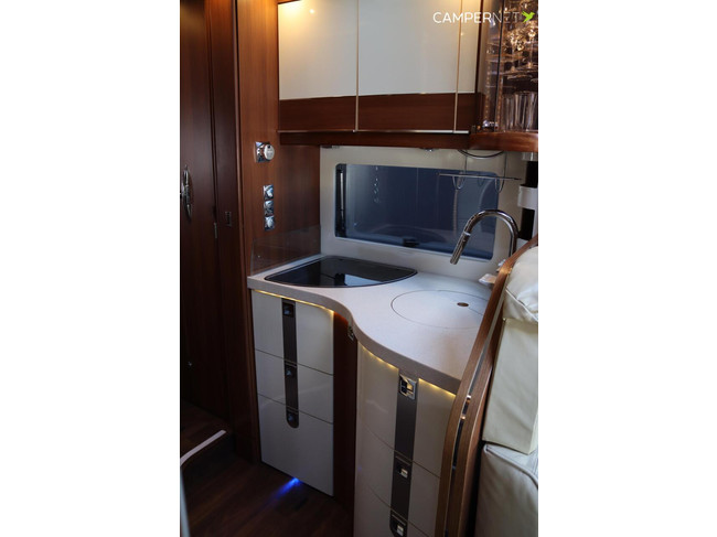 Carthago CHIC E-LINE I 51 YACHTING 180hp Automatic | Without pull-down bed | Alde heating | Single beds | Solar panels | Inverter | Double bo photo: 11