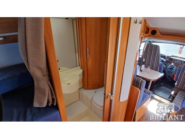 Hymer HV 562 .. 2008 enkele bedden foto: 7