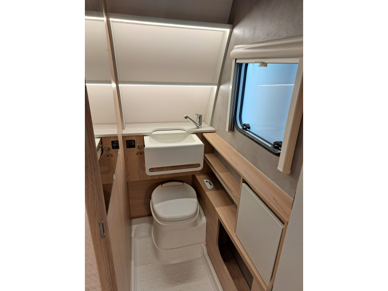 Dethleffs Aero 470 FSK STUNT PRICE! Bunk beds. photo: 13