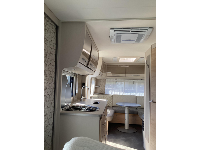 Dethleffs Nomad 530 DR Airco/awning photo: 4