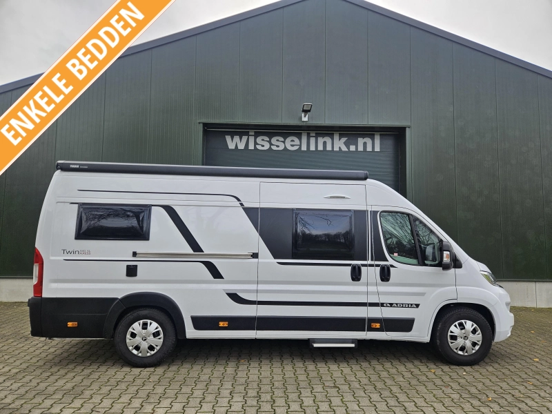 Adria Twin 640 SL Enkele bedden