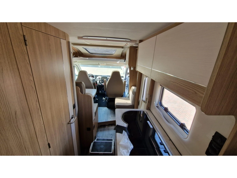 LMC Cruiser V 646 photo: 20
