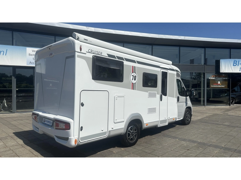 LMC Cruiser V 646 G 70jr Jubileum-Autom-NAVI  foto: 2