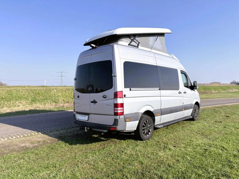 Mercedes-Benz Sprinter 316 CDI by Hop Campers  foto: 3