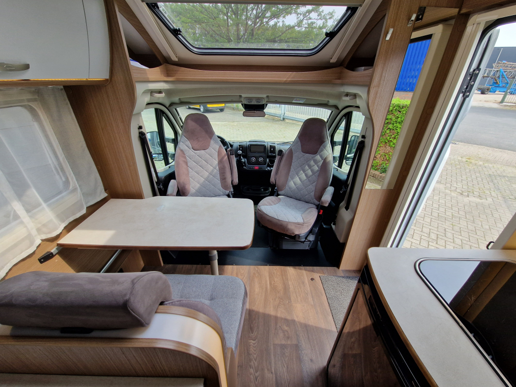 CAPRON T135 Foto: 6