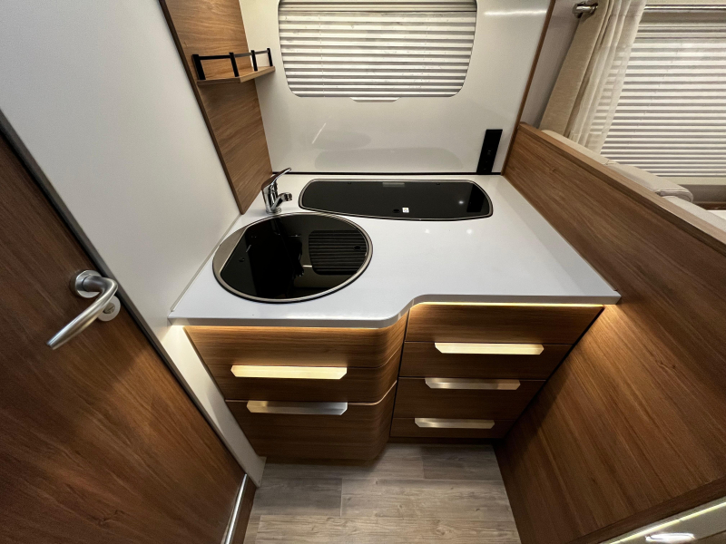 Pilote P 746 GJ Camper, Lengtebedden  foto: 8