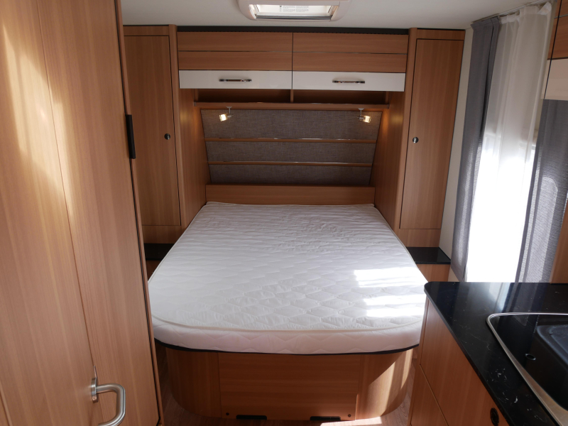 LMC Style 450 D Incl. Mover en luifel  foto: 12